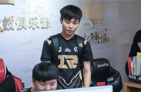 往在控球率 往在控球率